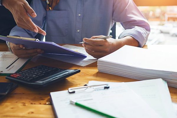 When-should-you-hire-a-debt-collection-agency-800×400 When-should-you-hire-a-debt-collection-agency-800x400